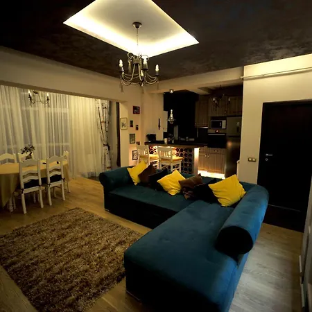 City Apartment 1 *